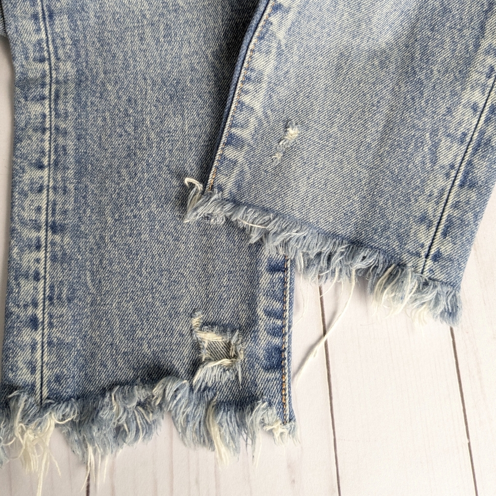 Moussy • Howa Distressed Buttonfly Jeans - Picture 8 of 10